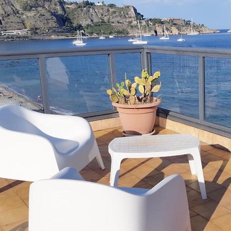 Il Cantone Del Faro Giardini Naxos Exteriér fotografie