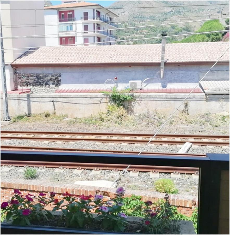 Il Cantone Del Faro Giardini Naxos Exteriér fotografie