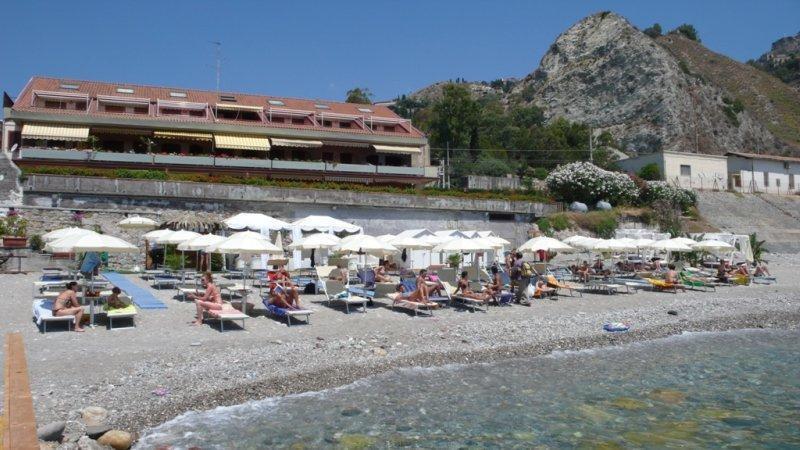 Il Cantone Del Faro Giardini Naxos Exteriér fotografie