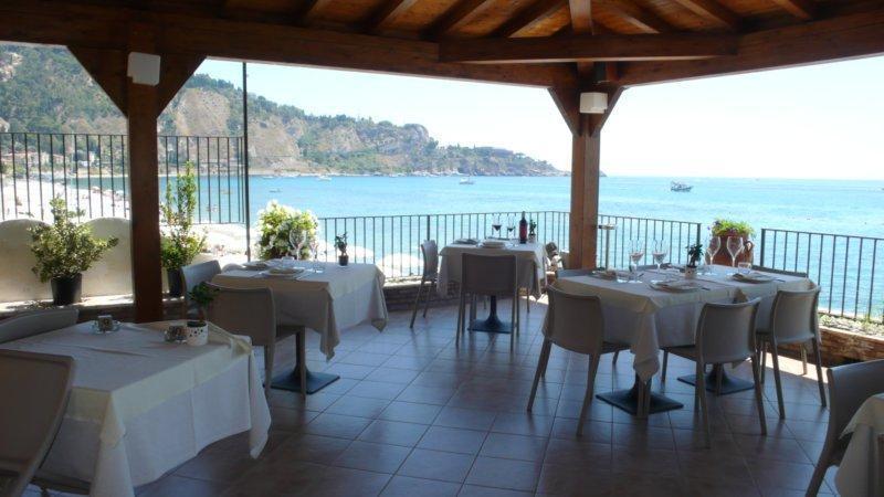 Il Cantone Del Faro Giardini Naxos Exteriér fotografie